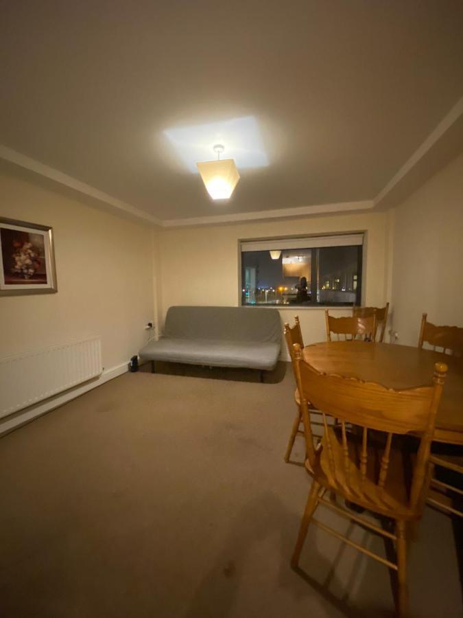 The Sentinel Tower Airport Apartments Ballymun Bagian luar foto