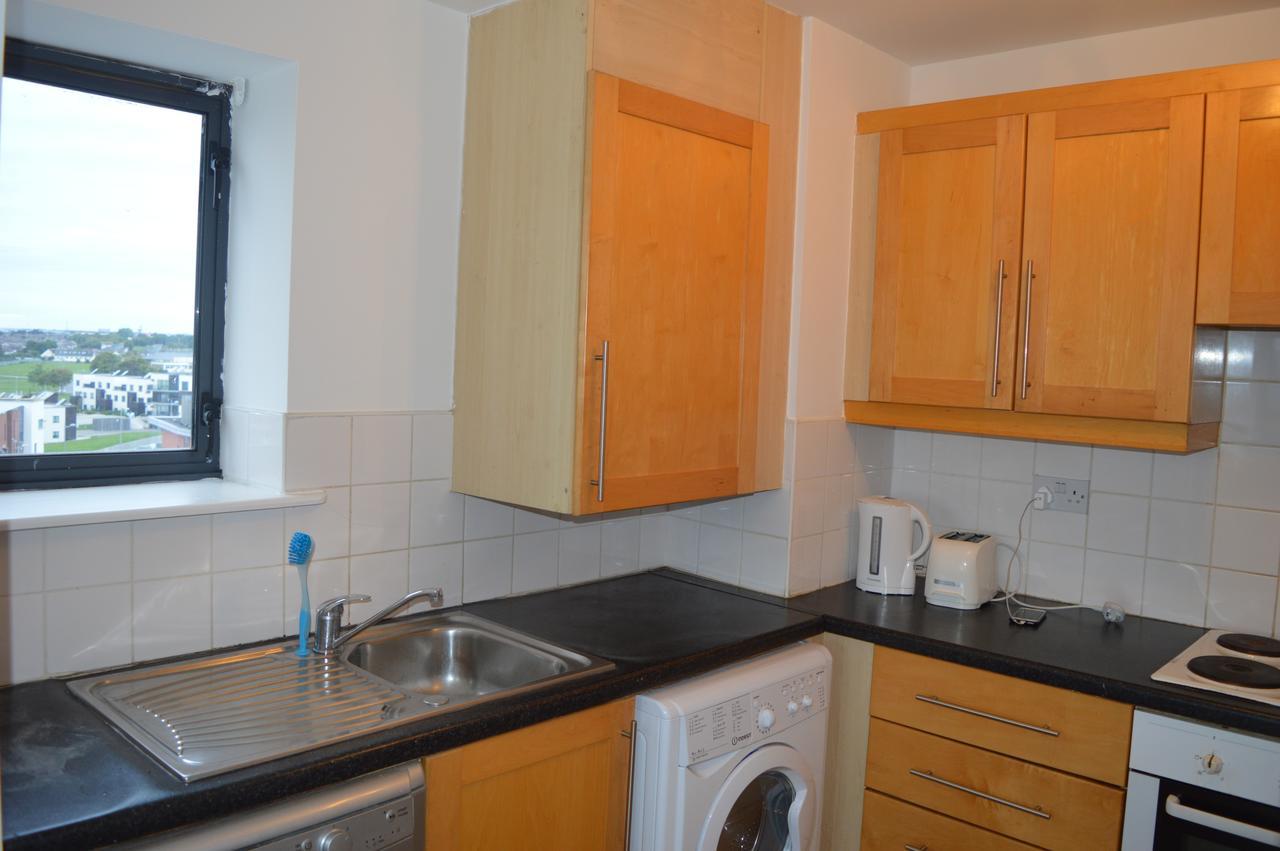 The Sentinel Tower Airport Apartments Ballymun Bagian luar foto