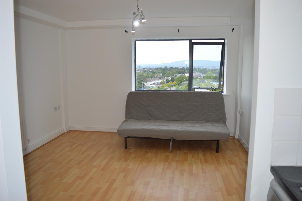 The Sentinel Tower Airport Apartments Ballymun Bagian luar foto