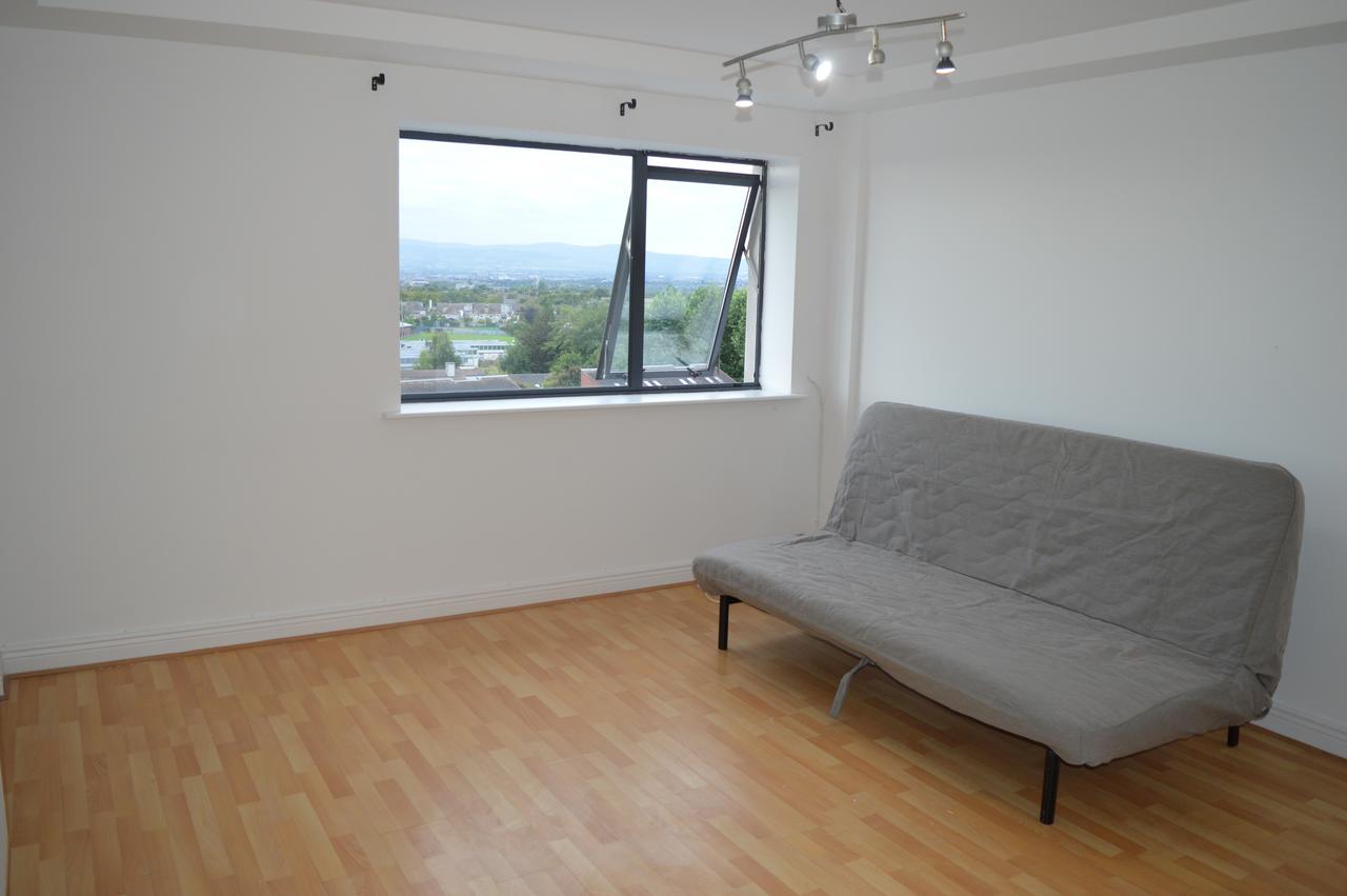 The Sentinel Tower Airport Apartments Ballymun Bagian luar foto
