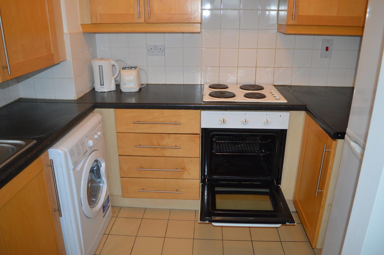 The Sentinel Tower Airport Apartments Ballymun Bagian luar foto
