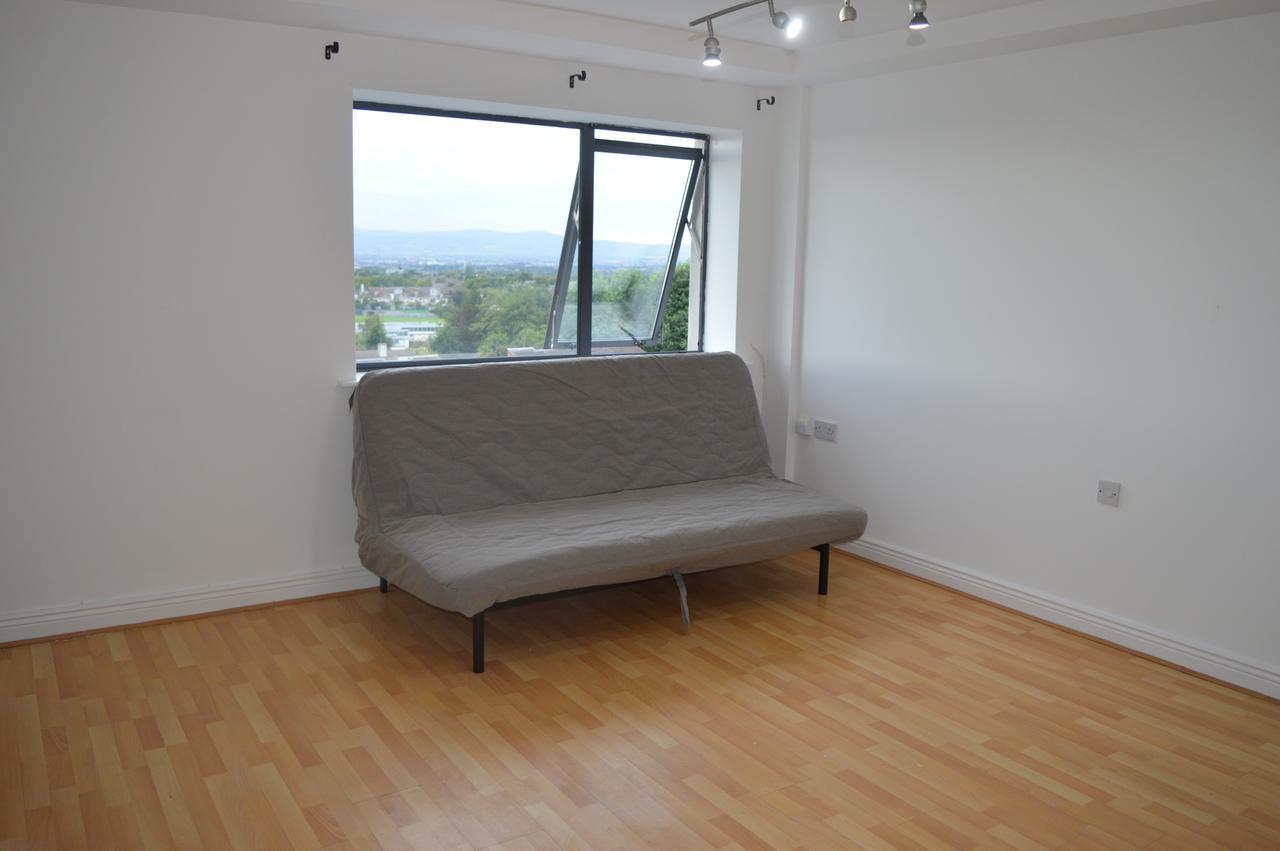 The Sentinel Tower Airport Apartments Ballymun Bagian luar foto
