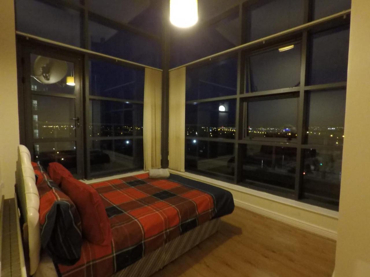 The Sentinel Tower Airport Apartments Ballymun Bagian luar foto