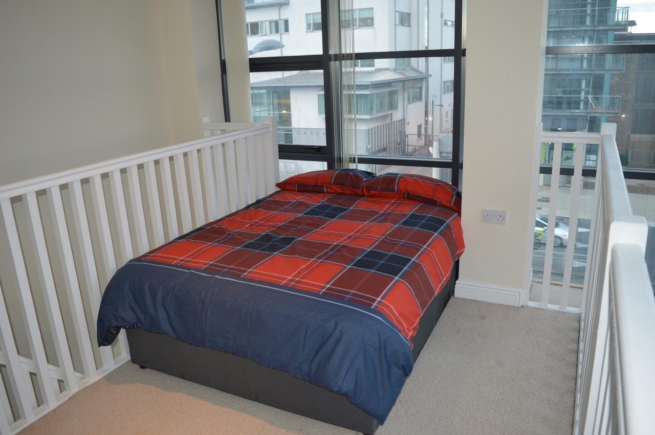 The Sentinel Tower Airport Apartments Ballymun Bagian luar foto