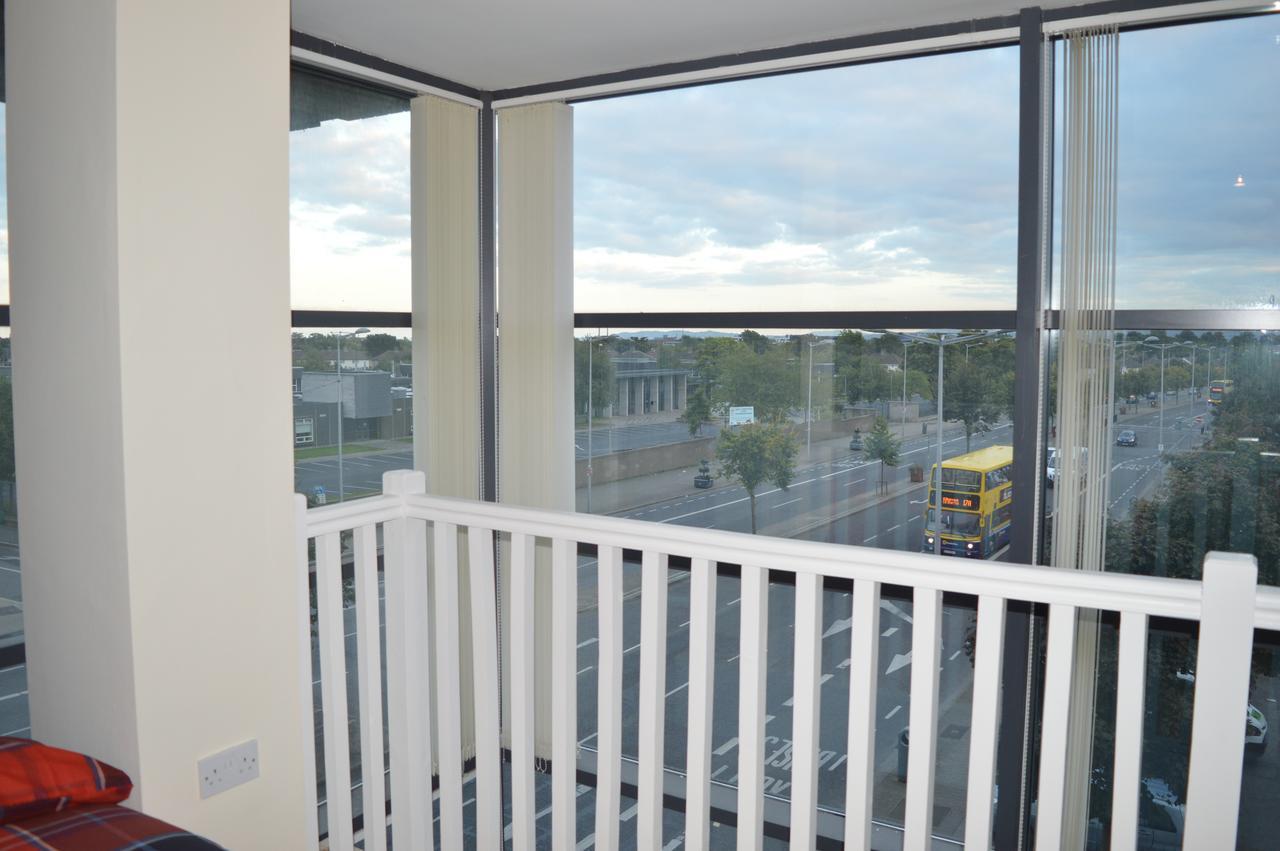 The Sentinel Tower Airport Apartments Ballymun Bagian luar foto