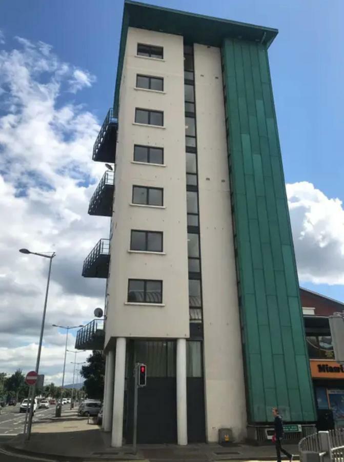 The Sentinel Tower Airport Apartments Ballymun Bagian luar foto